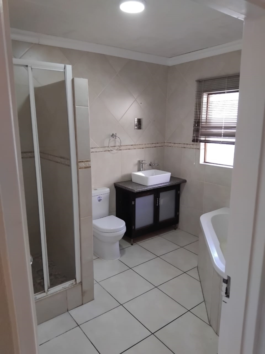 3 Bedroom Property for Sale in Country Club Western Cape